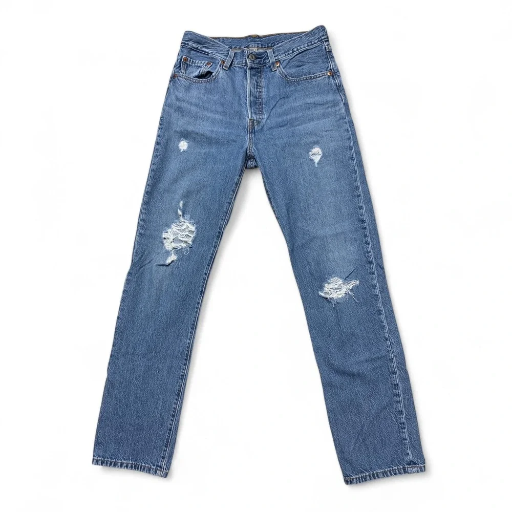 Levi's 501 90s Straight Leg Jeans Mens 27x30 Light Wash Distressed Button‎ Fly